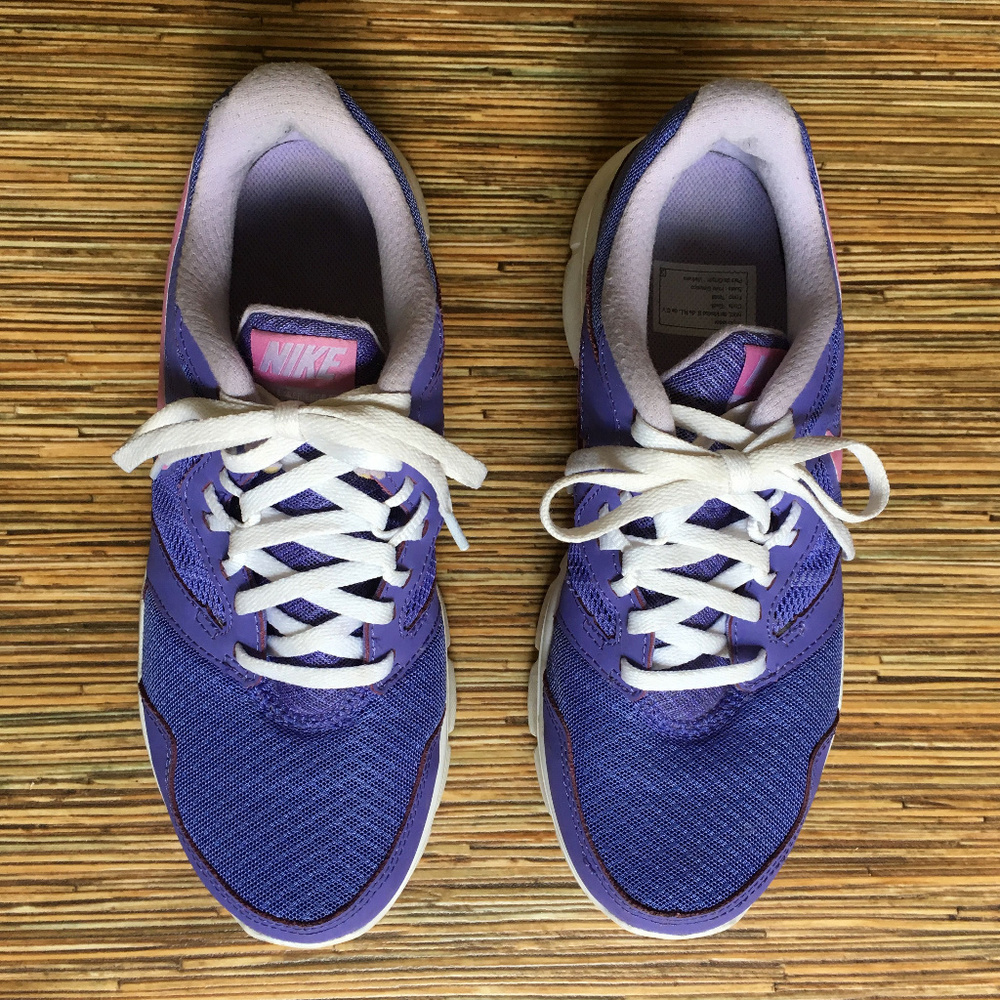 Nike Purple Flex Experience RN3 Youth Size 6Y 2014